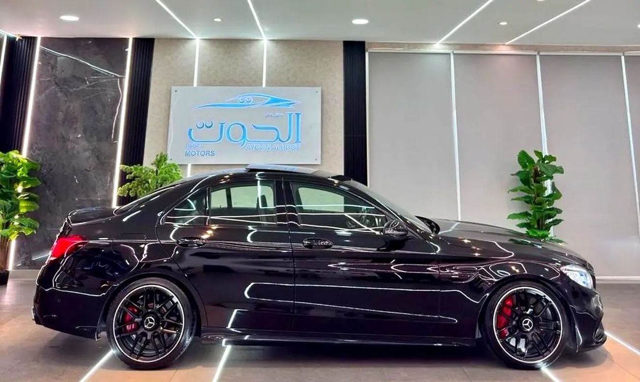 مرسيدس بنز C 63 S ELITE AMG SPECIAL MERCEDES C63S V8 || GCC || TOP OPTIONS || FORGED CARBON FIBER || RADAR LANE ASSIST