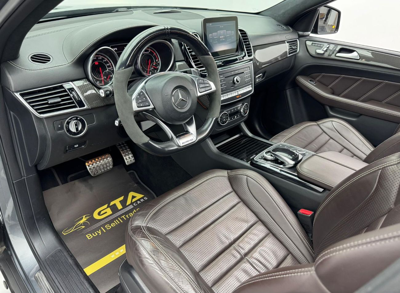 مرسيدس بنز GLE 63 S AMG كوبيه 2017 Mercedes-Benz GLE 63 S AMG Coupe, Well Loaded, Service History, GCC