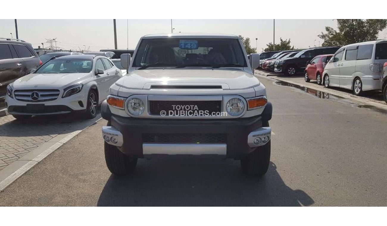Used Toyota FJ Cruiser Petrol V8 Five Seats Right-hand Low km 2017 for ...