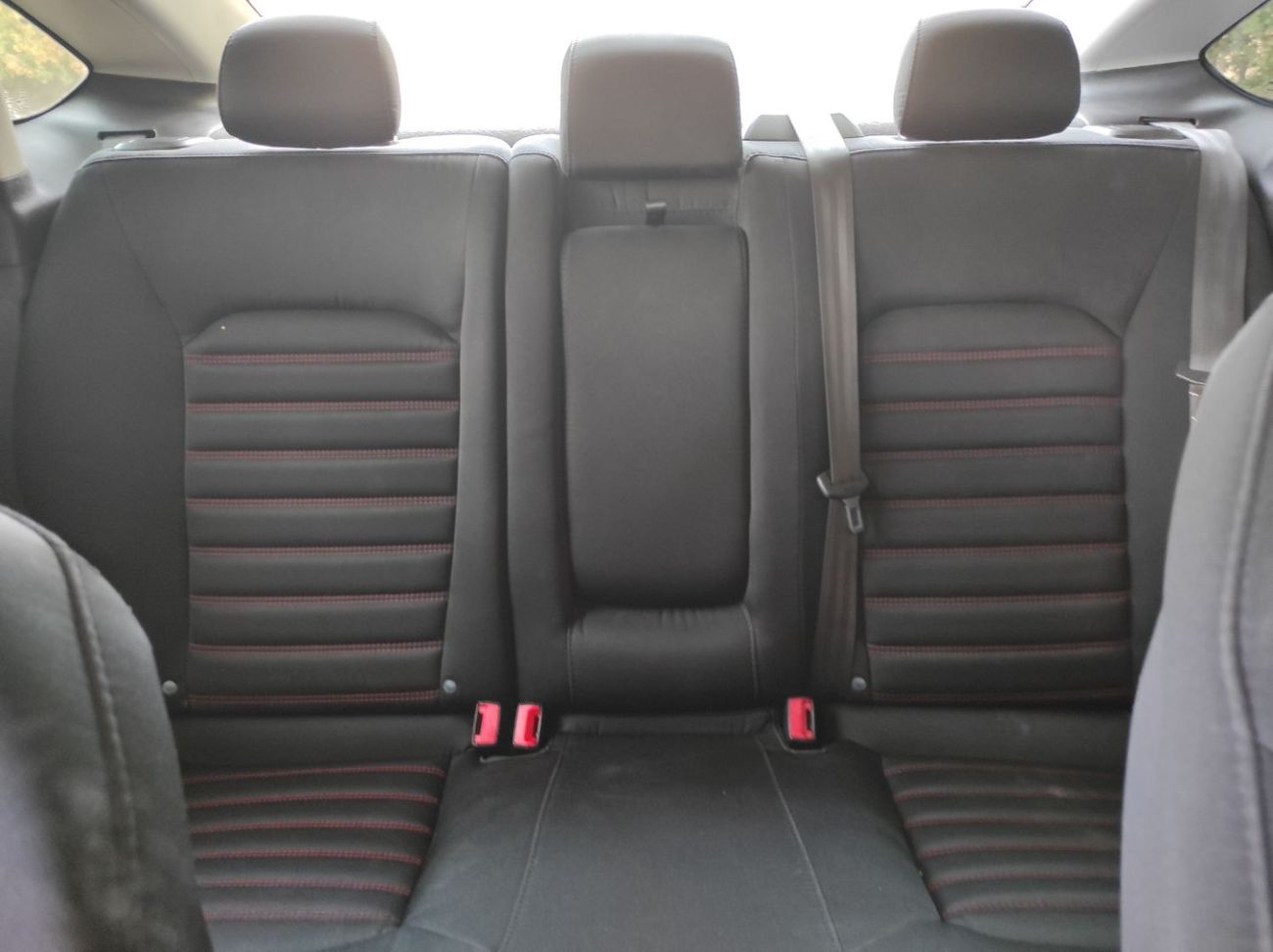 Ford Fusion SE 2.0L Ford fusion 2015 Gcc V4 full options no1