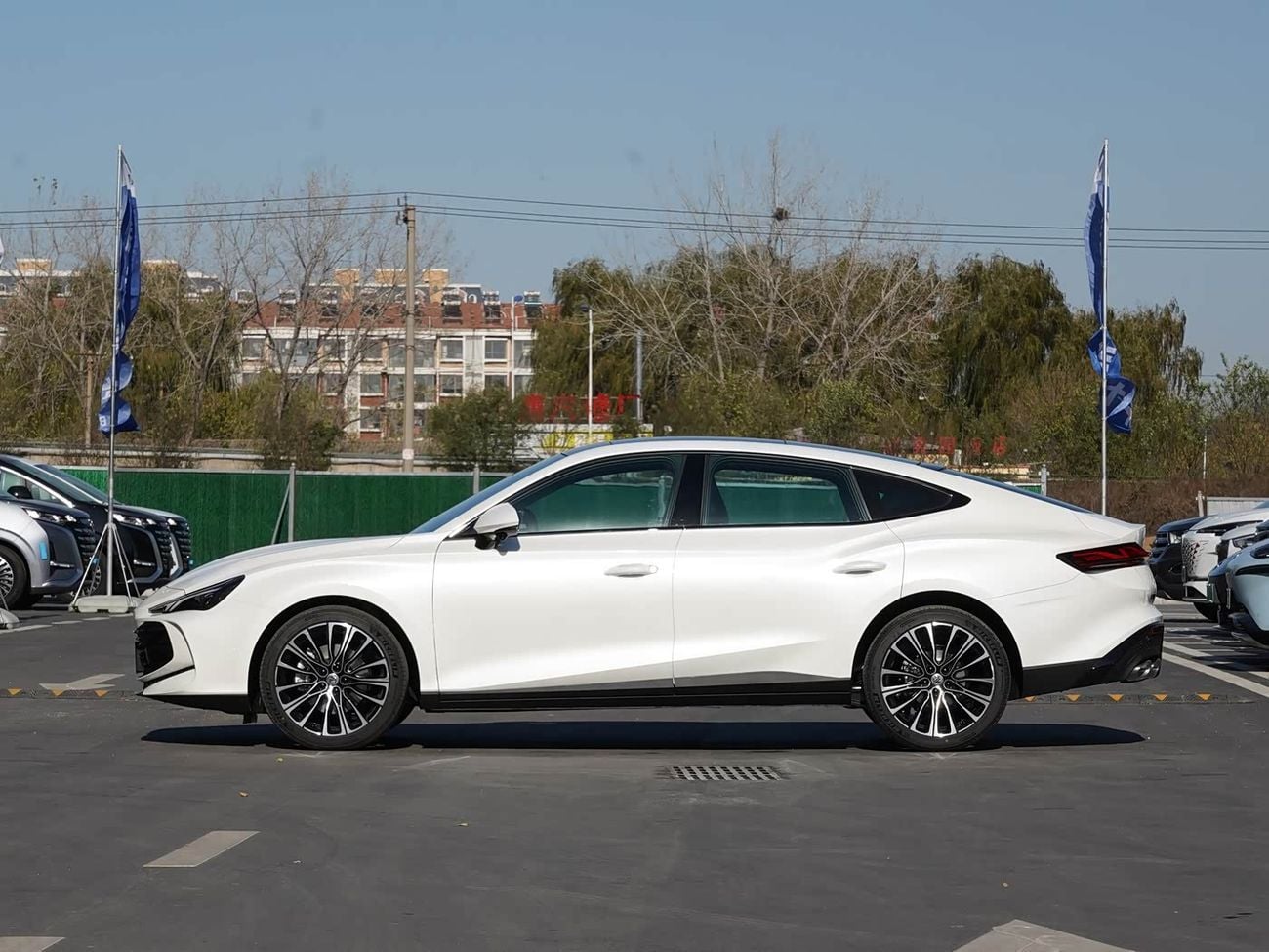 MG 7 2025 model 1.5T DCT Elegance Sport Package with Electric rear wing