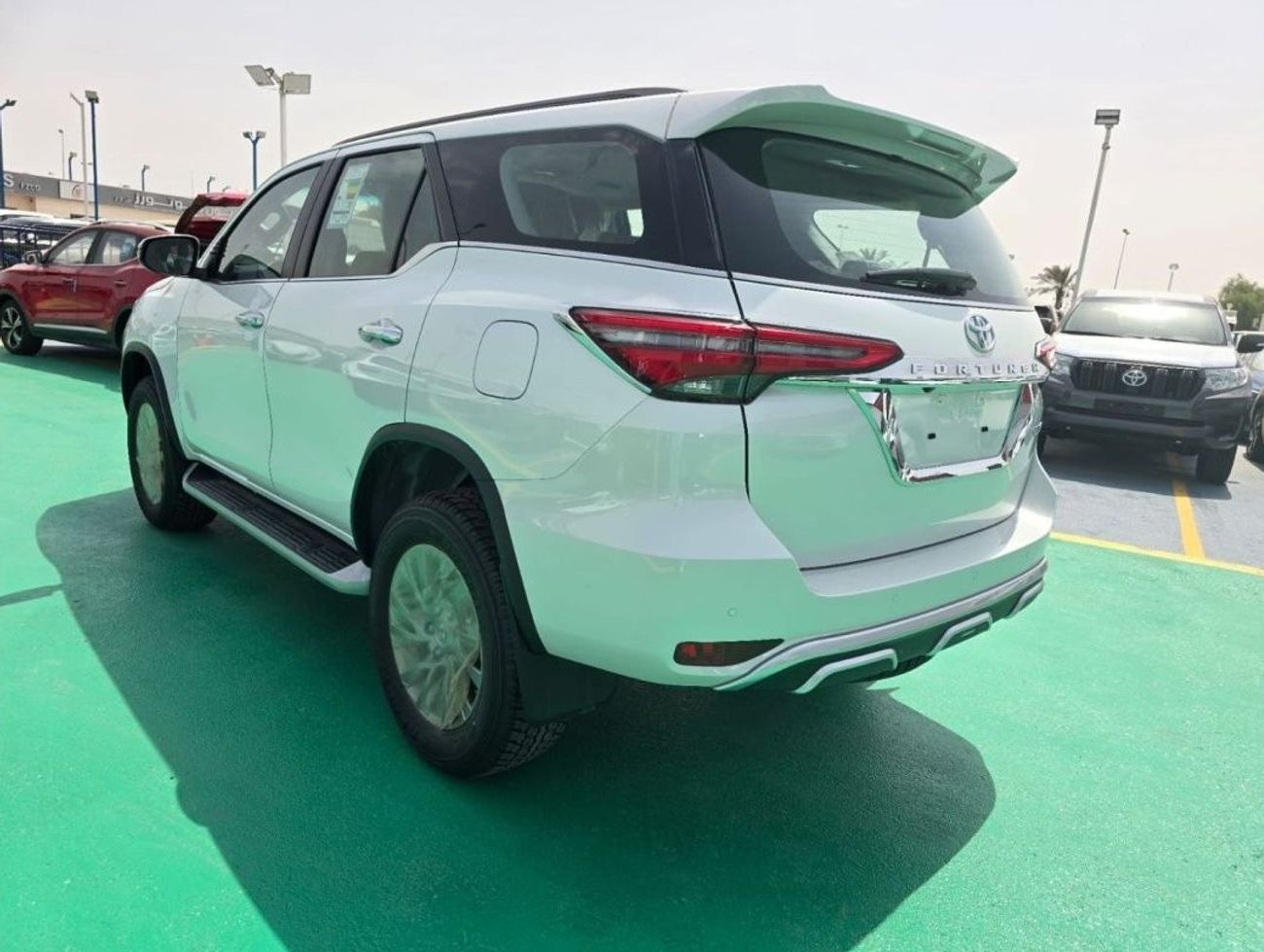 تويوتا فورتونر 4.0L PETROL V6 FULL OPTION 2024 GCC