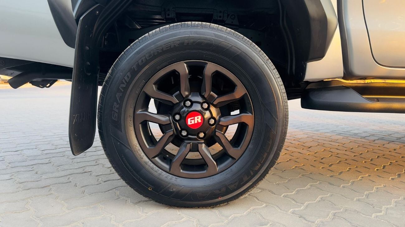 تويوتا هيلوكس -