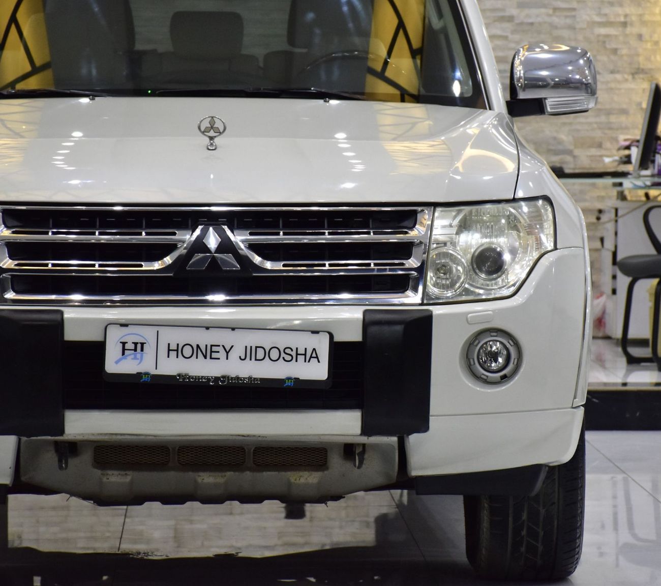 Mitsubishi Pajero EXCELLENT DEAL for our Mitsubishi Pajero GLS ( 2010 Model ) in White Color GCC Specs