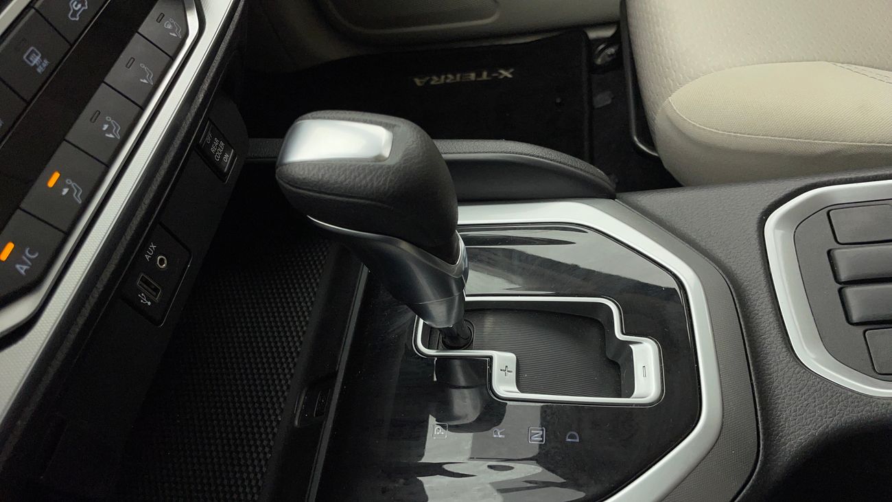 نيسان إكستيرا SE 2.5 | بدون دفعة مقدمة | اختبار القيادة في المنزل