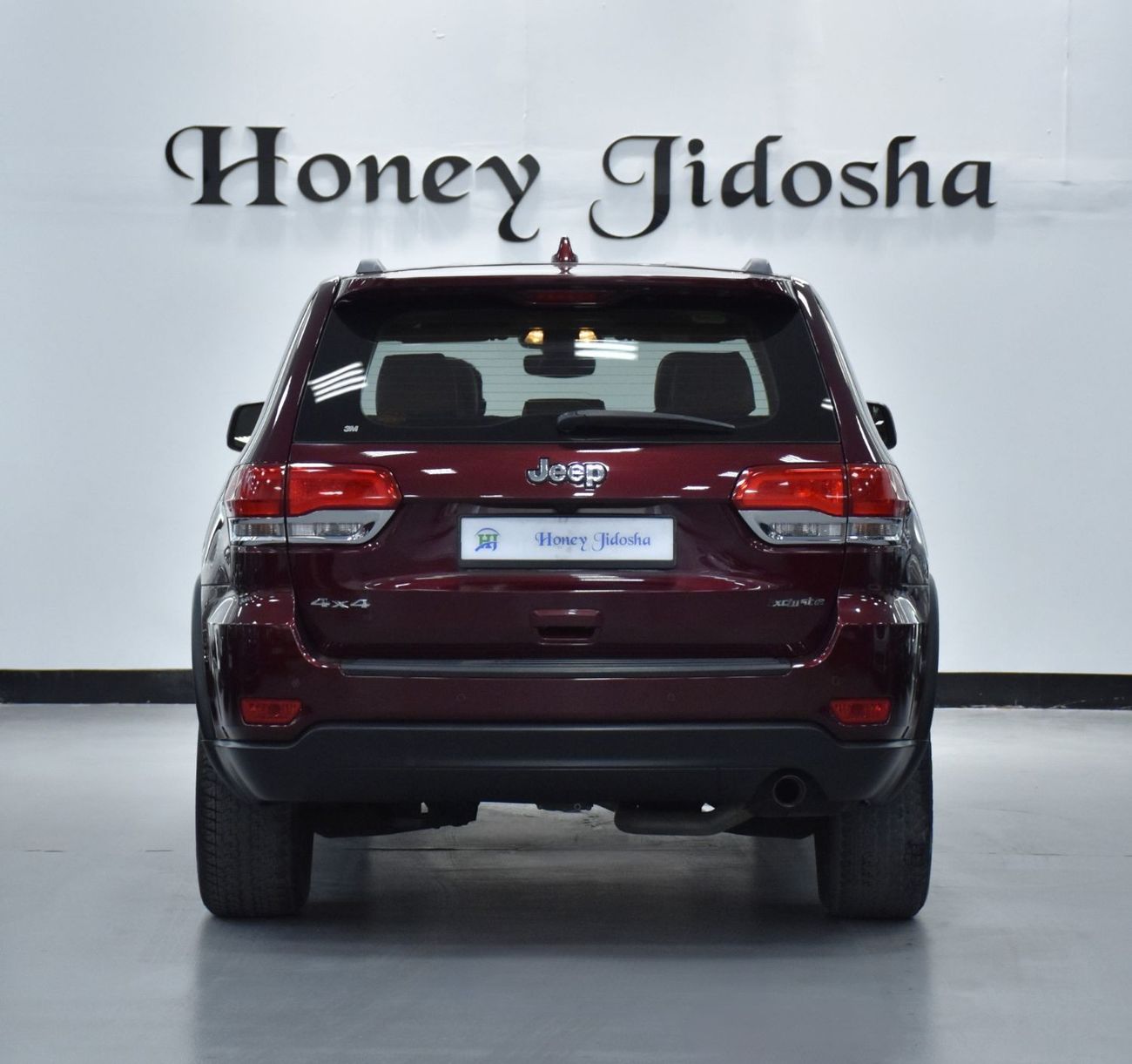 Jeep Grand Cherokee EXCELLENT DEAL for our Jeep Grand Cherokee 4WD ( 2017 Model ) in Burgundy Color GCC Specs