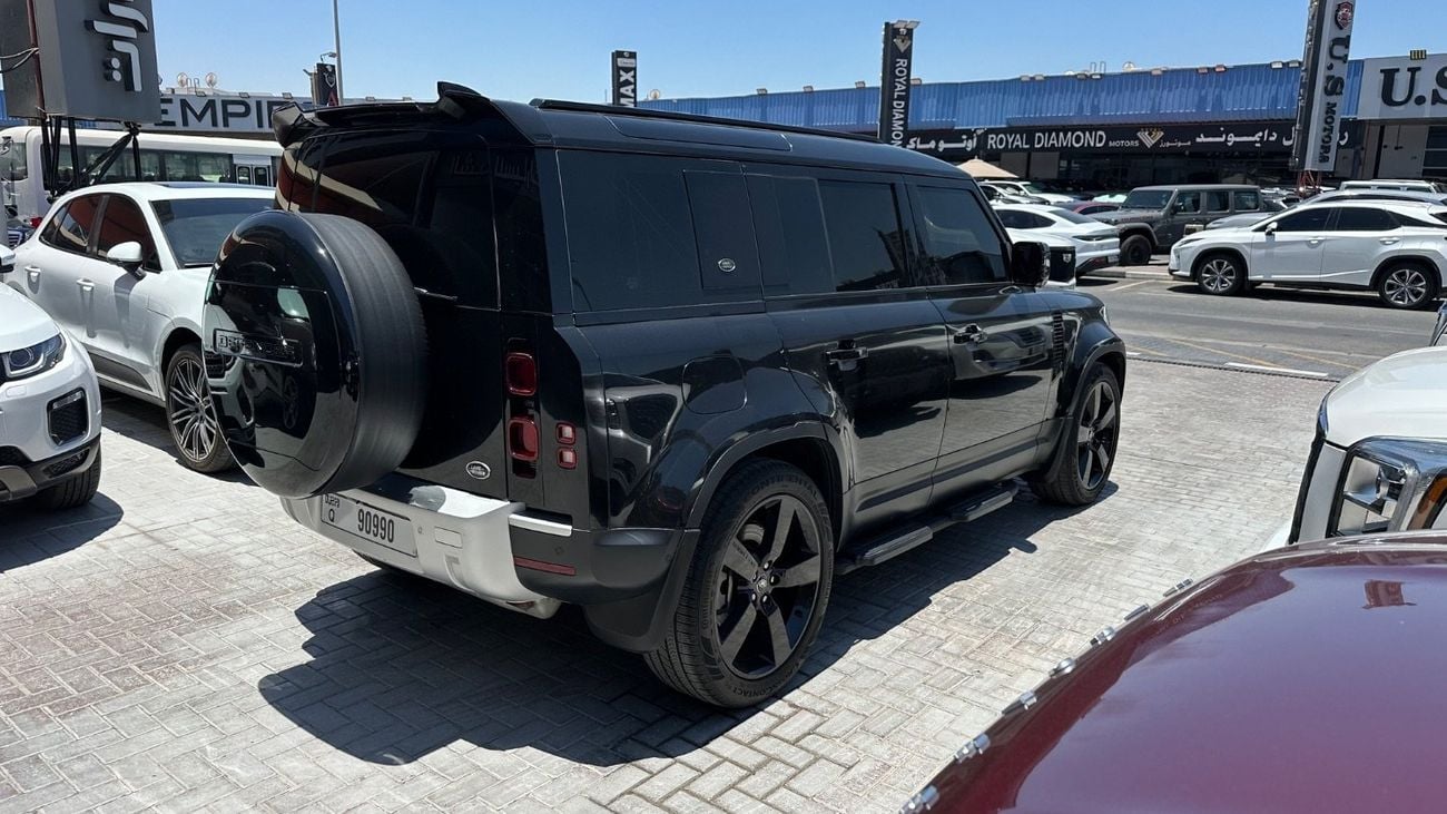 Land Rover Defender GCC | Full Service history | under warranty