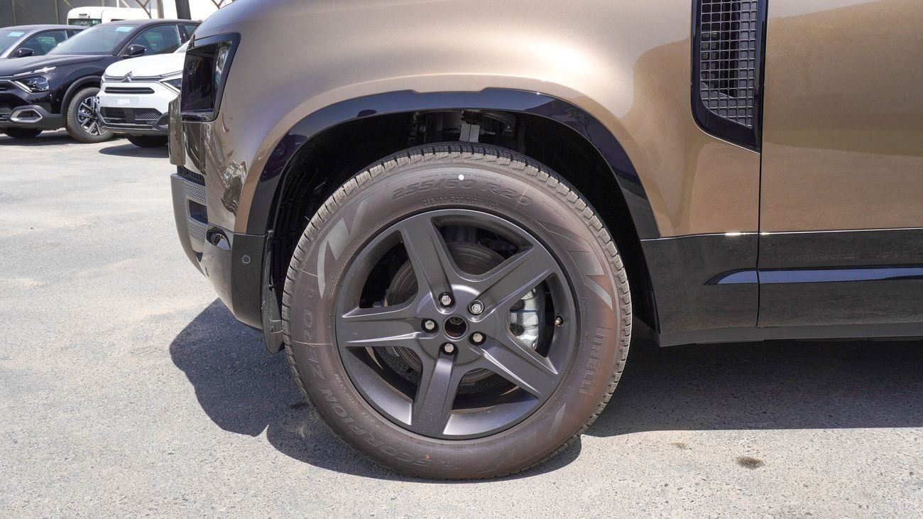 لاند روفر ديفندر X DYNAMIC SE P300