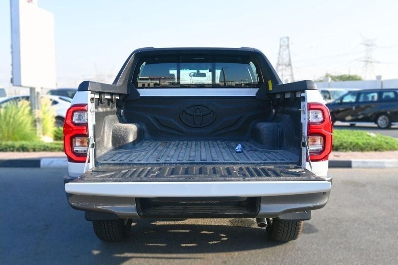 تويوتا هيلوكس Hilux Adventure | V6 4.0L | Petrol 4WD | Automatic-2025