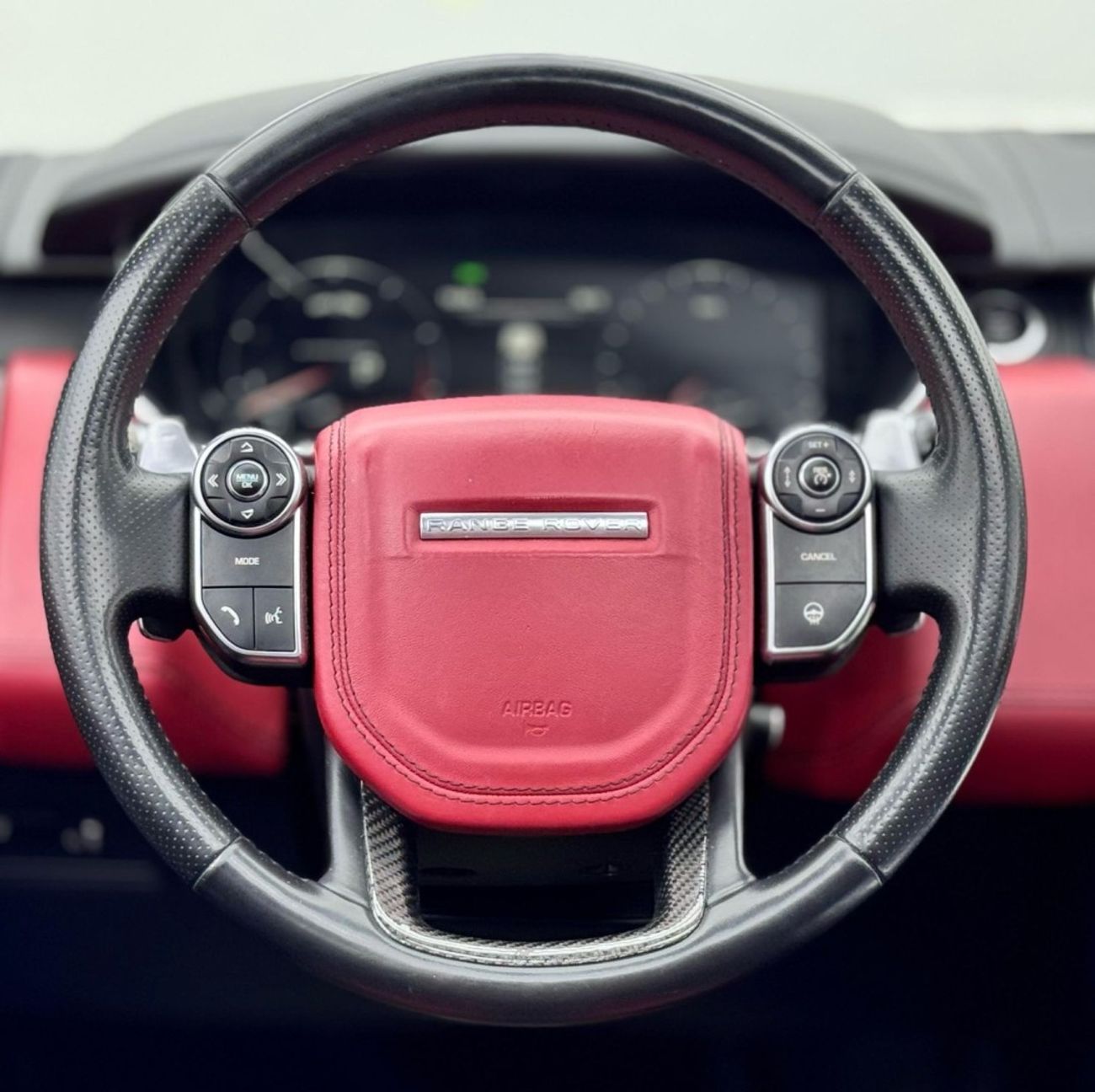 لاند روفر رينج روفر سبورت SVR 5.0L (550 HP) 2015 Range Rover SVR, Just Been Serviced, Excellent Condition, GCC