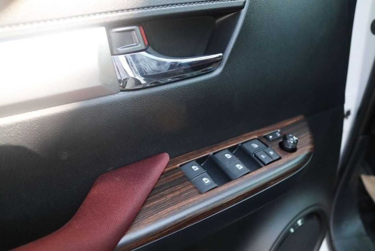 Toyota Hilux 2025 TOYOTA HILUX 4.0 V6 SR5 HIGH OPT **EXPORT ONLY**التصدير فقط خارج الخليج**