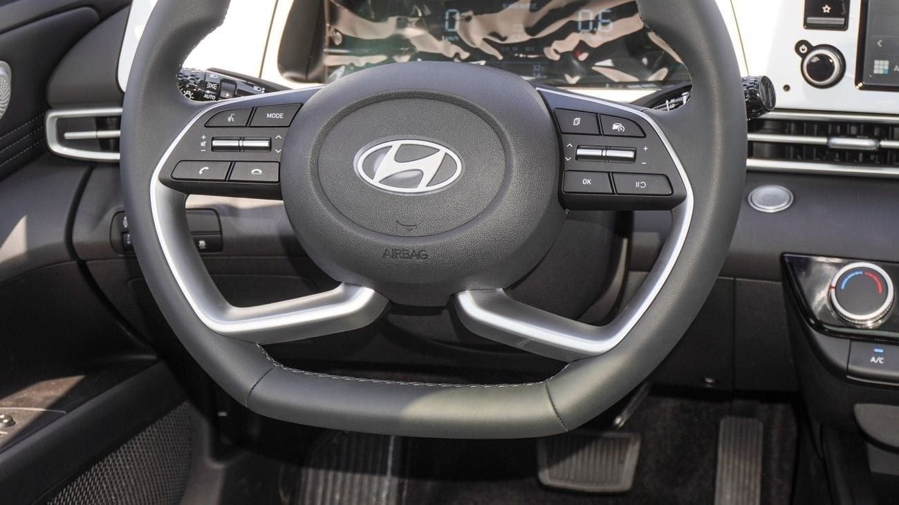 Hyundai Elantra Comfort 1.6L