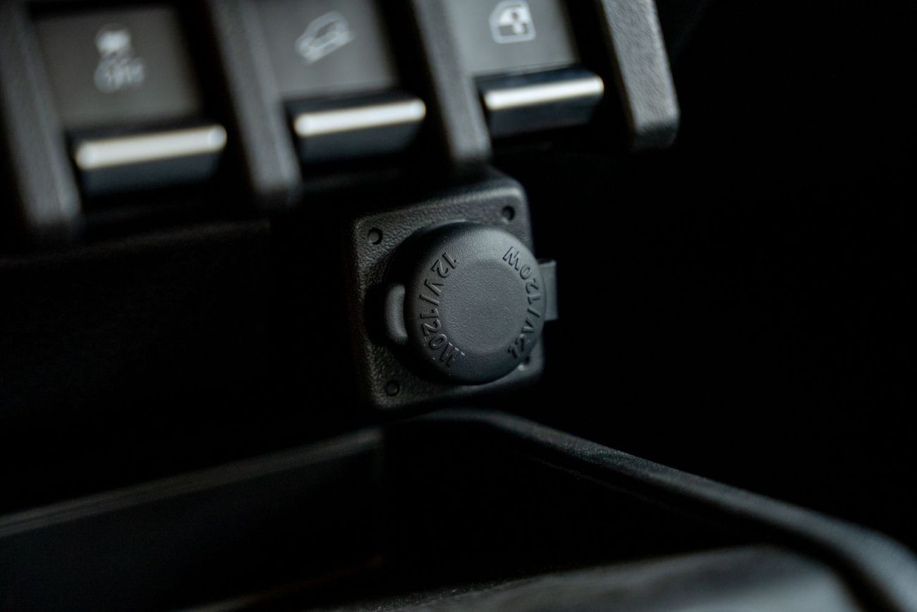 Suzuki Jimny 1.5L GL (M/T) GCC Brand New for Local Registration