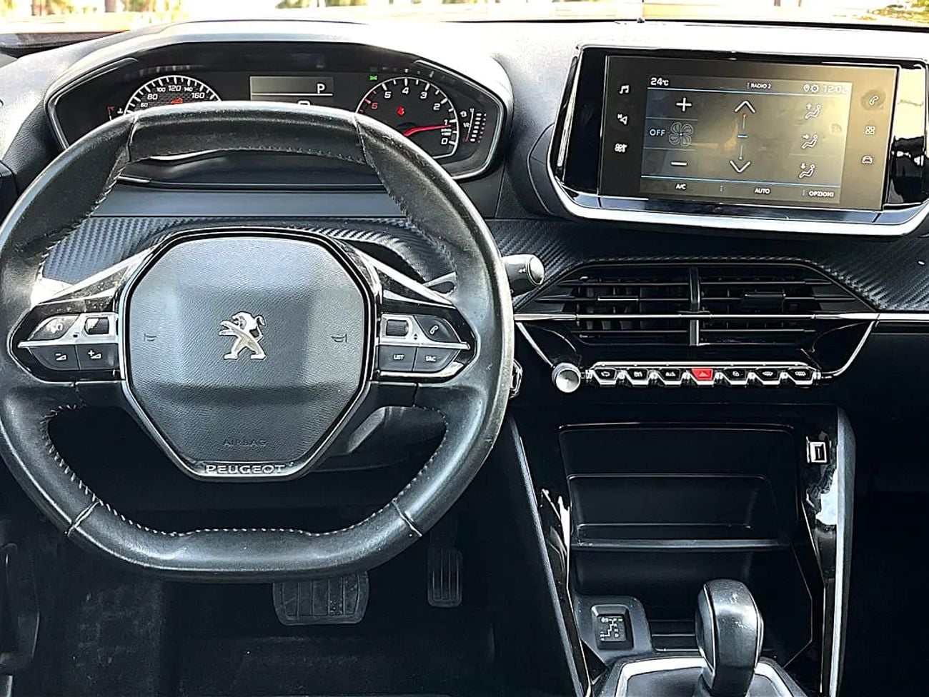 Peugeot 2008 Active 1.6L 986 P.M | | | ACTIVE | 1.2L TURBO | GCC | ORIGINAL PAINT