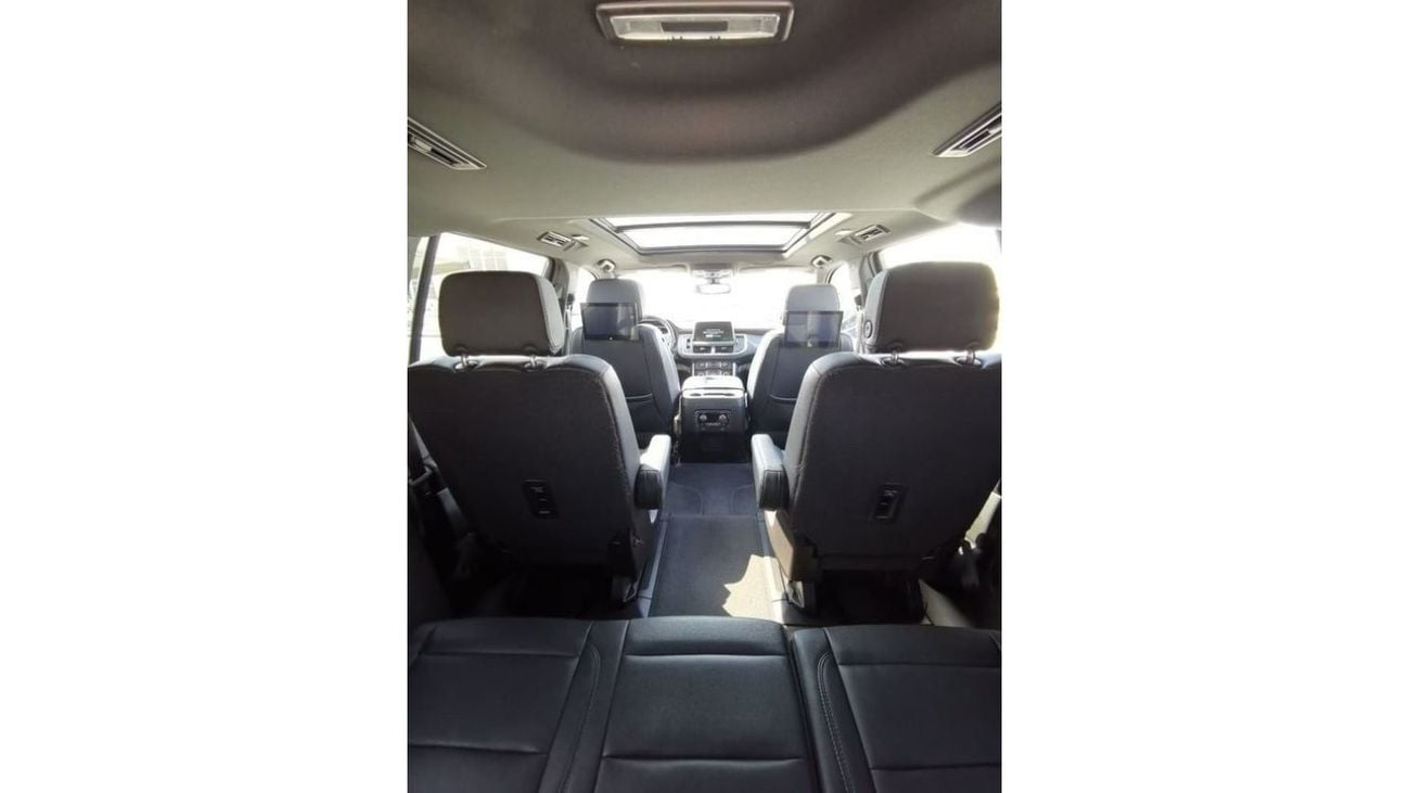 Chevrolet Suburban Chevrolet LT Suburban - 2022- Grey