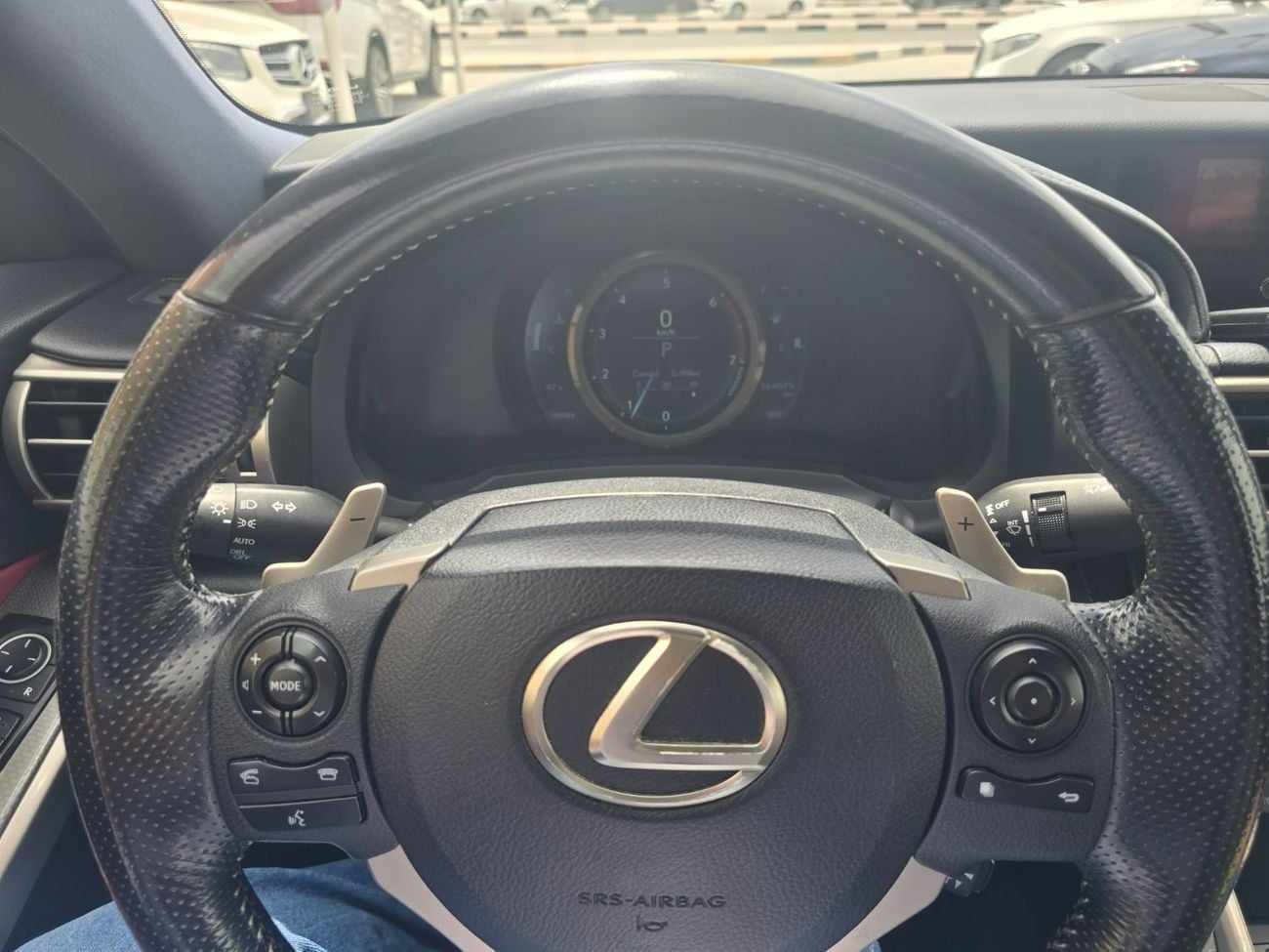 لكزس IS200t F Sport 2.0L
