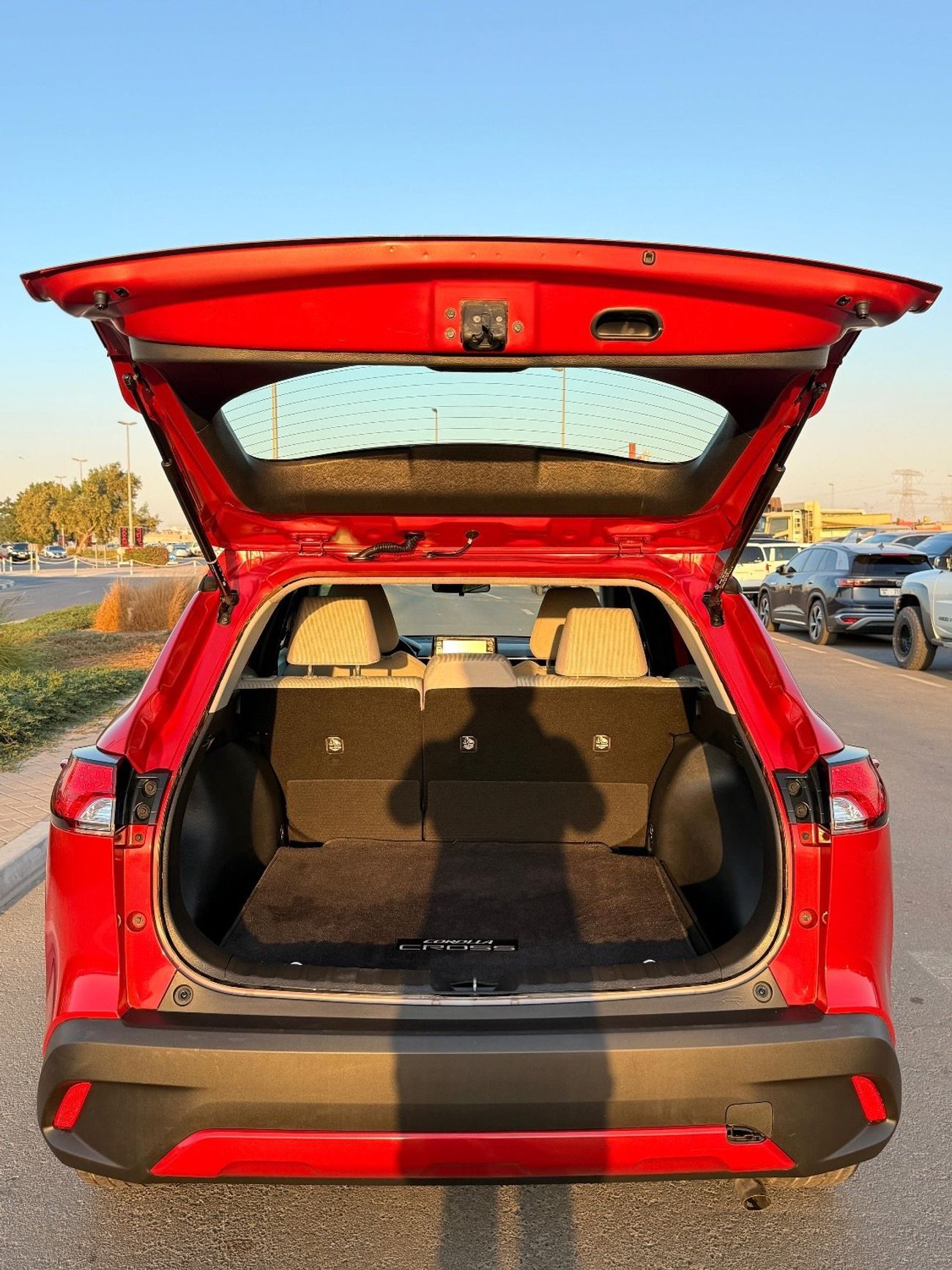 تويوتا كورولا كروس Full option 2.0 L Sunroof, push start