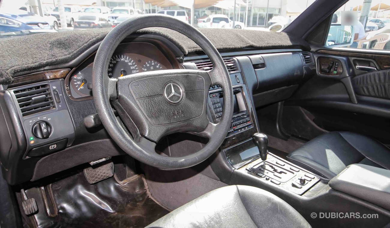 Mercedes-Benz E 430