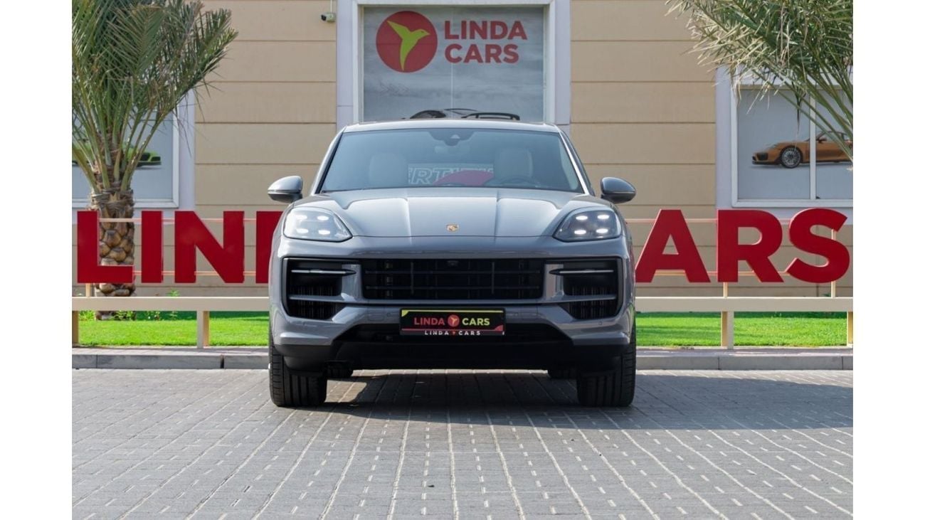 بورش كايان Porsche Cayenne 2024 GCC under Agency Warranty with Flexible Down-Payment.