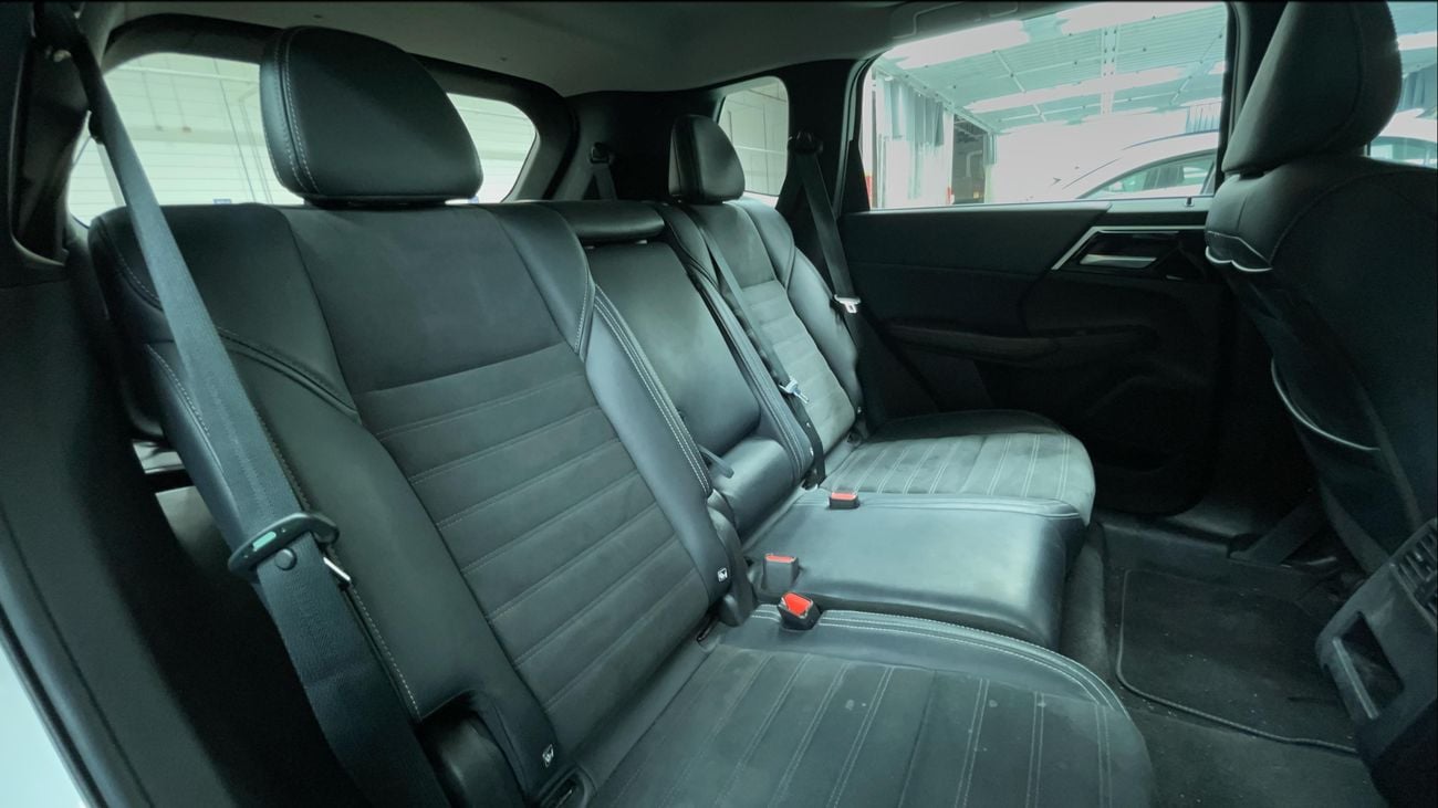 ميتسوبيشي آوتلاندر 2024 GLX HIGHLINE SYNTHETIC LEATHER 4WD | AED 1318/Month | 0 DP | 30 Day Return | Warranty