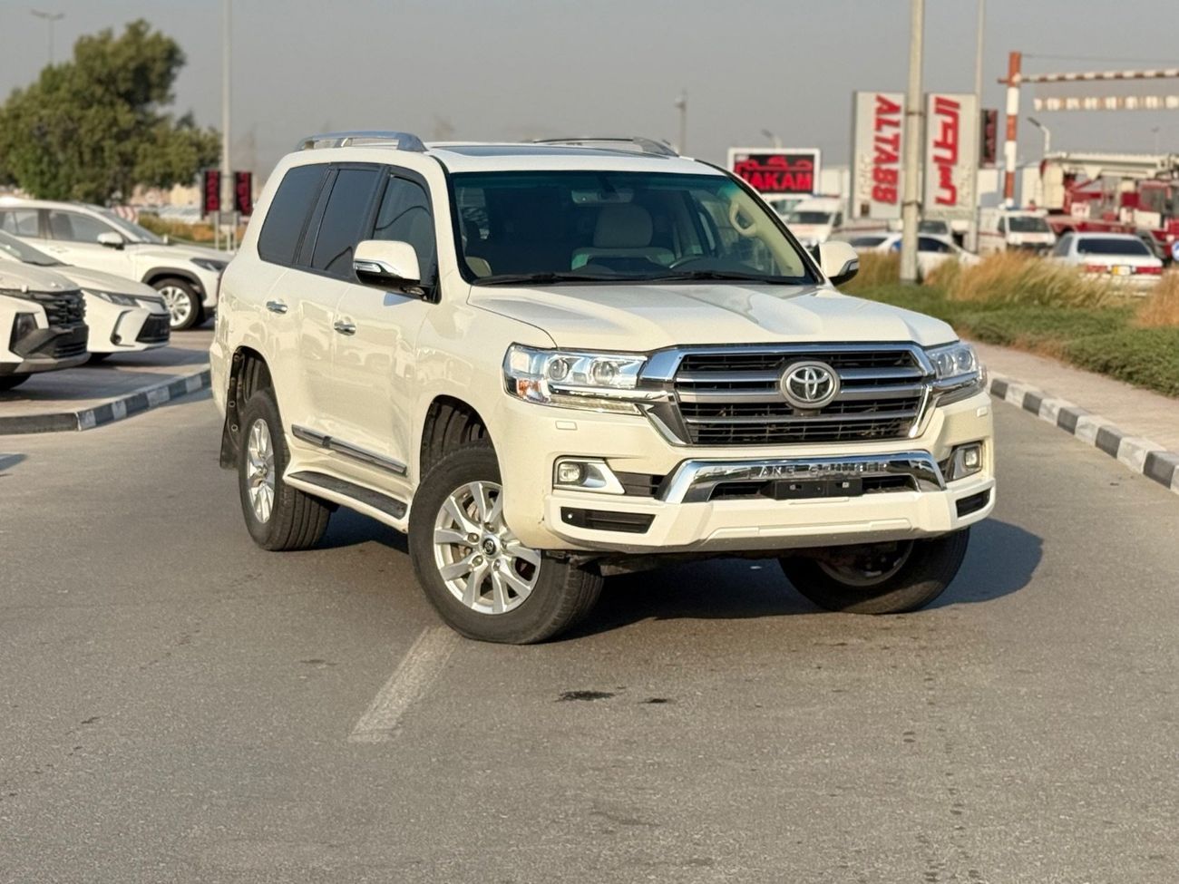 Toyota Land Cruiser Toyota landcuriser Years 2020 Diesel GXR1 4.5L full option GCC V8