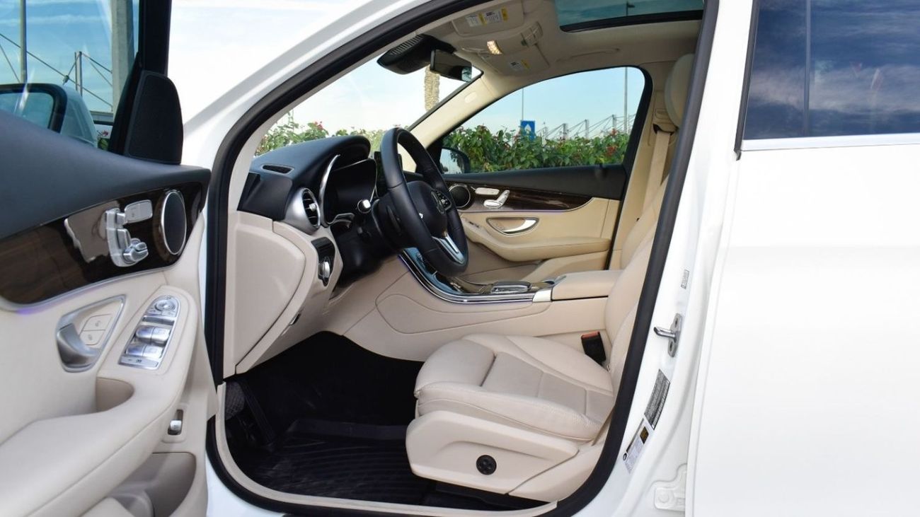 Mercedes-Benz GLC 300 4MATIC Mercedes GLC300 AMG / 2022 / USA