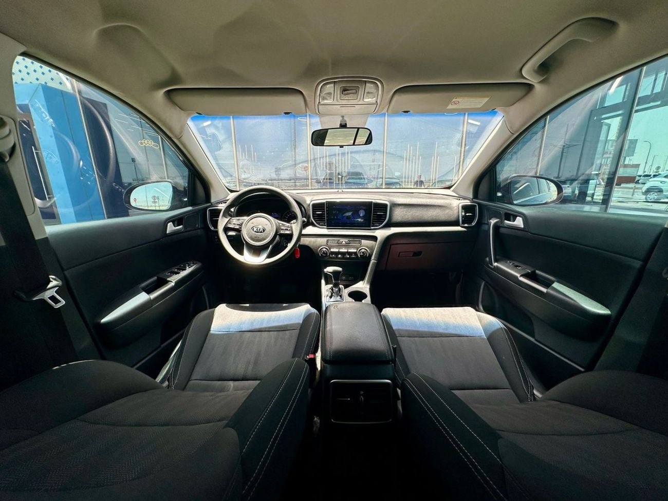 Kia Sportage LX 1.6L FWD 690-Monthly l GCC l Cruise, Camera, GPS l Accident Free
