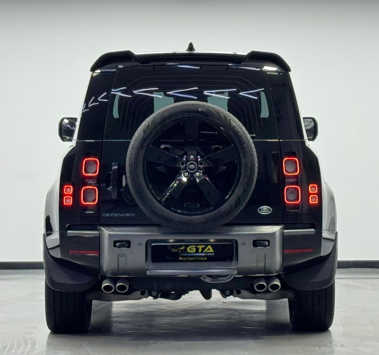 Land Rover Defender 2023 Land Rover Defender 90 V8,Aug/2027 Agency Warranty, Full Agency Service History, GCC