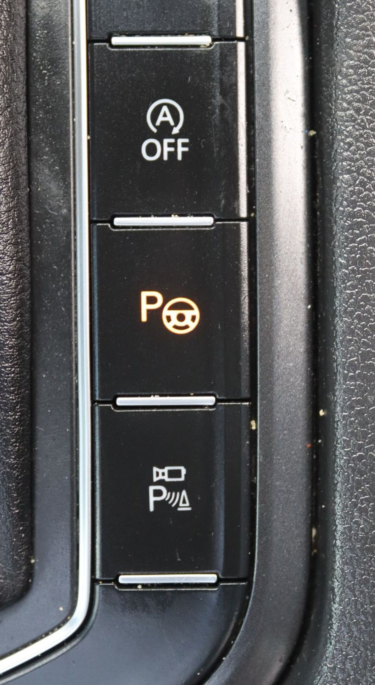 فولكس واجن تيجوان فولكس واجن تيجوان 2018 - خليجى - بدون حوادث - بمحرك 2.0 - فل أوبشن - دفع كلى - بحاله ممتازه