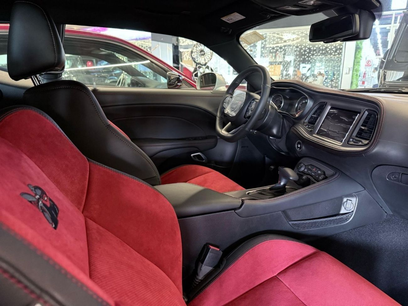 Dodge Challenger 392 Hemi Scat Pack Shaker 6.4L 2023 Dodge Challenger 392 Hemi Scat Pack Shaker Last Call 6.4L / 3 Ye