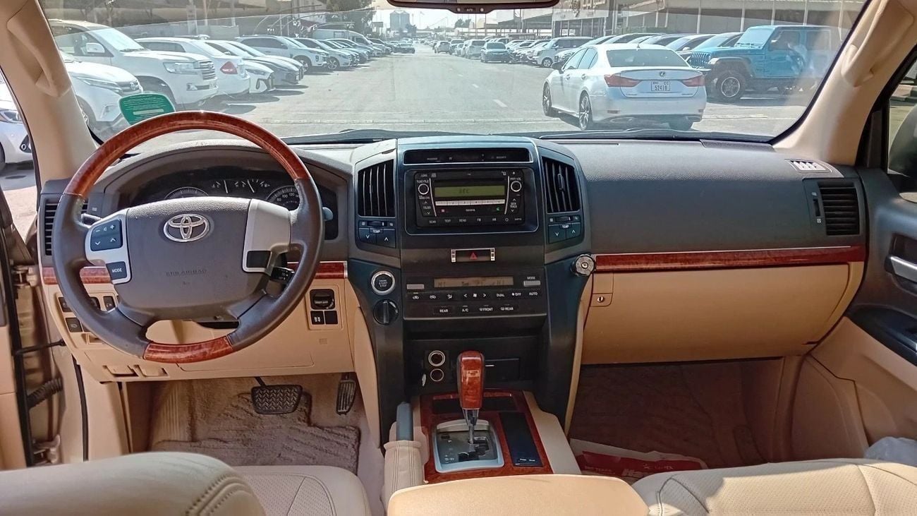 تويوتا لاند كروزر GXR 4.0L 4WD