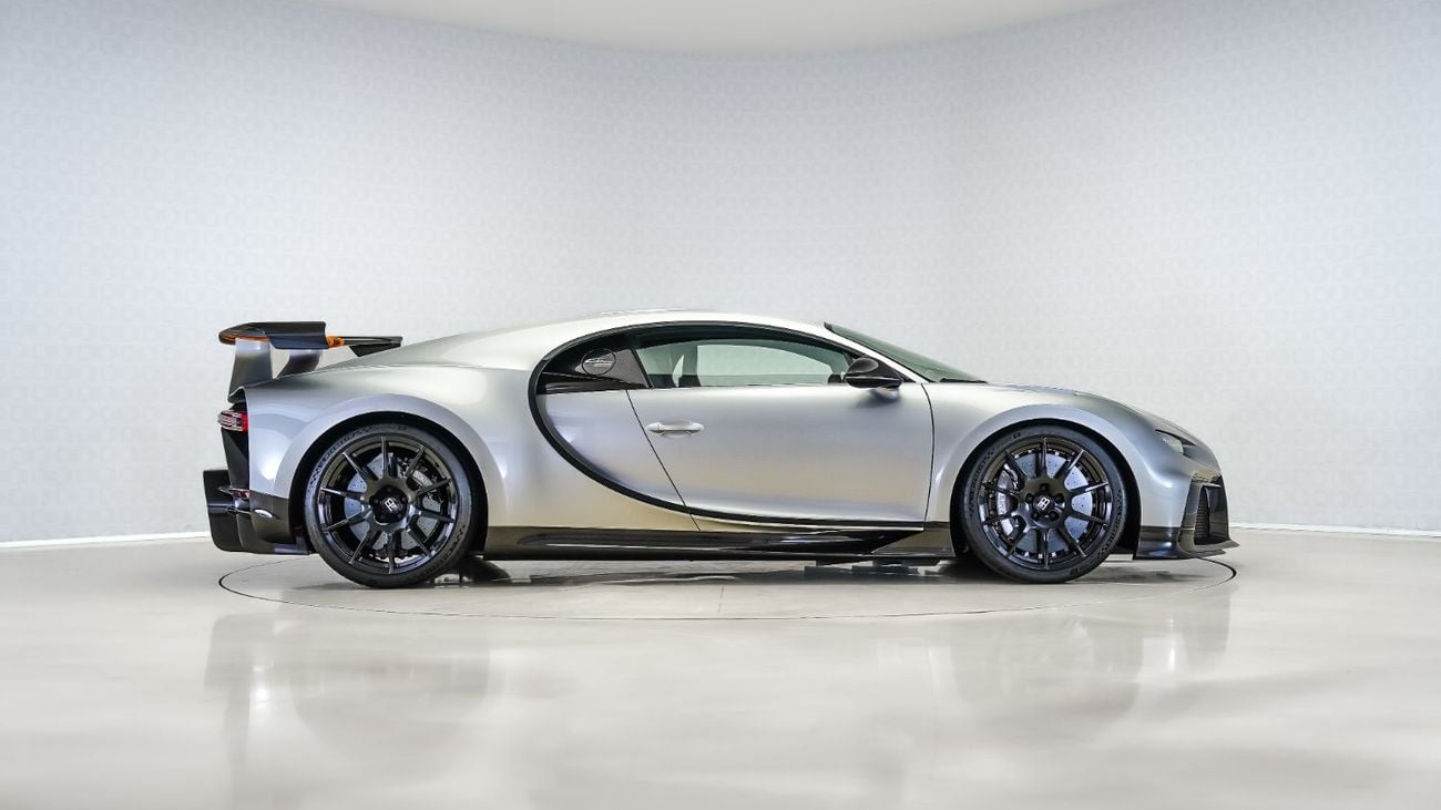 بوغاتي شيرون PUR SPORT PUR SPORT