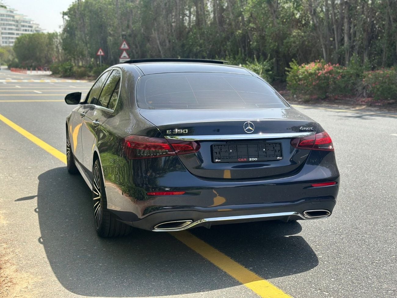 مرسيدس بنز E 350 2022 | E350 4MATIC | Full Option | American Specs | 63,000 km | Excellent Condition