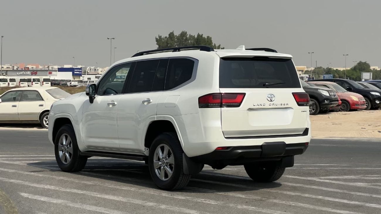 Toyota Land Cruiser SAHARA DIESEL 3.3L 7 SEATS