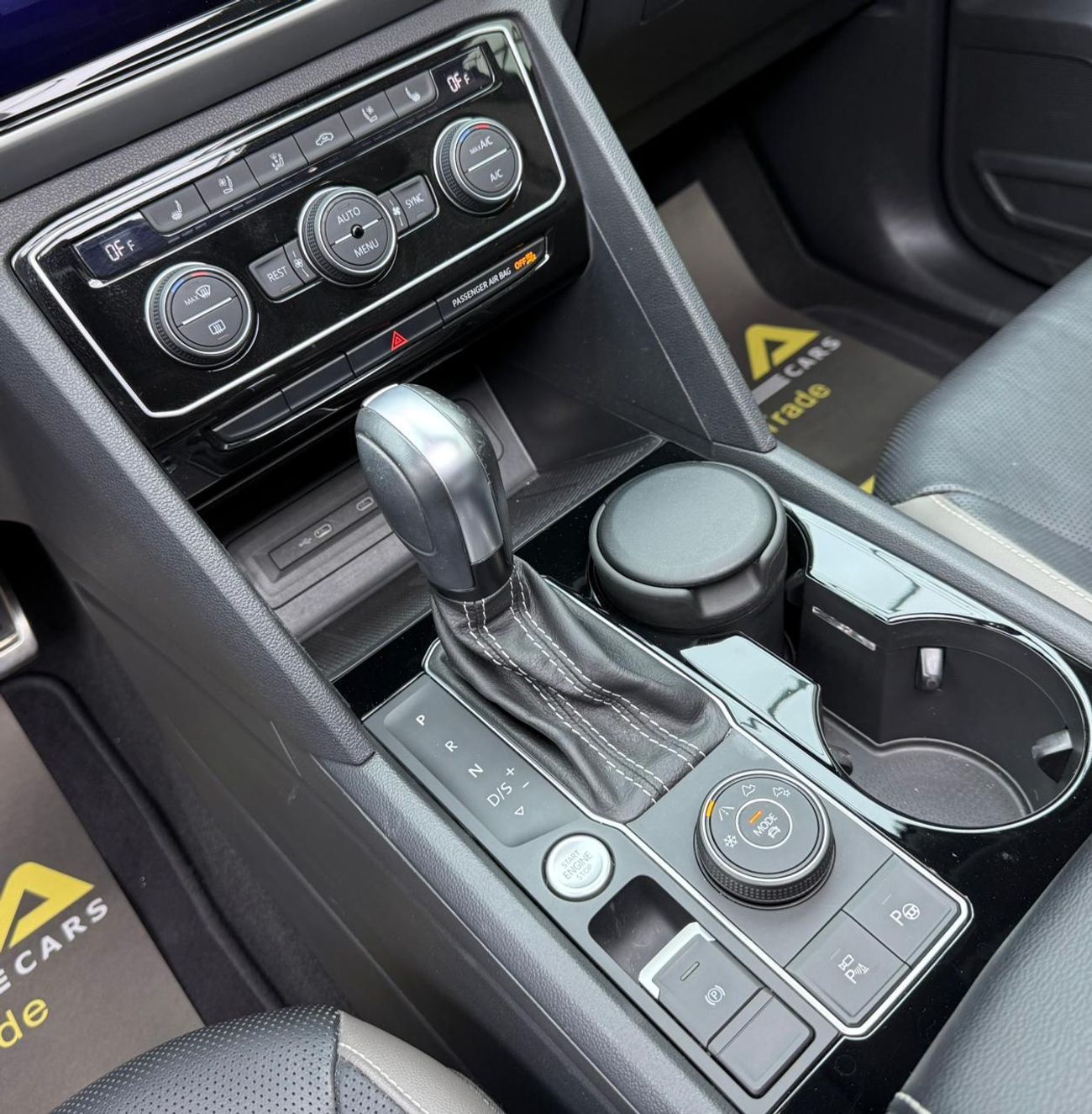 Volkswagen Teramont R-Line 3.6L 2021 Volkswagen Teramont R-Line, 2026 VW Warranty, 2028 VW Service Pack, 7 Seater, GCC