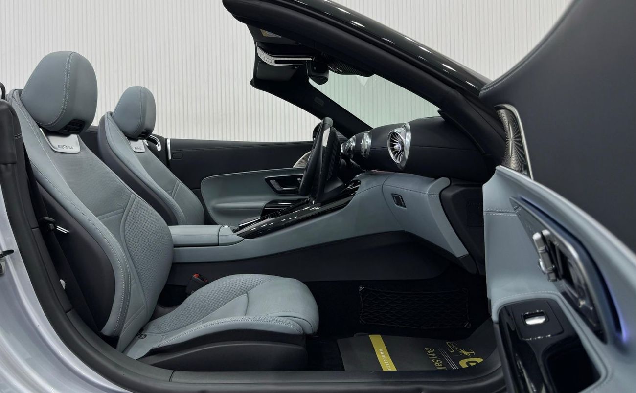 مرسيدس بنز SL 43 AMG 2023 Mercedes-Benz SL43 AMG, One Year Warranty, Full Service History