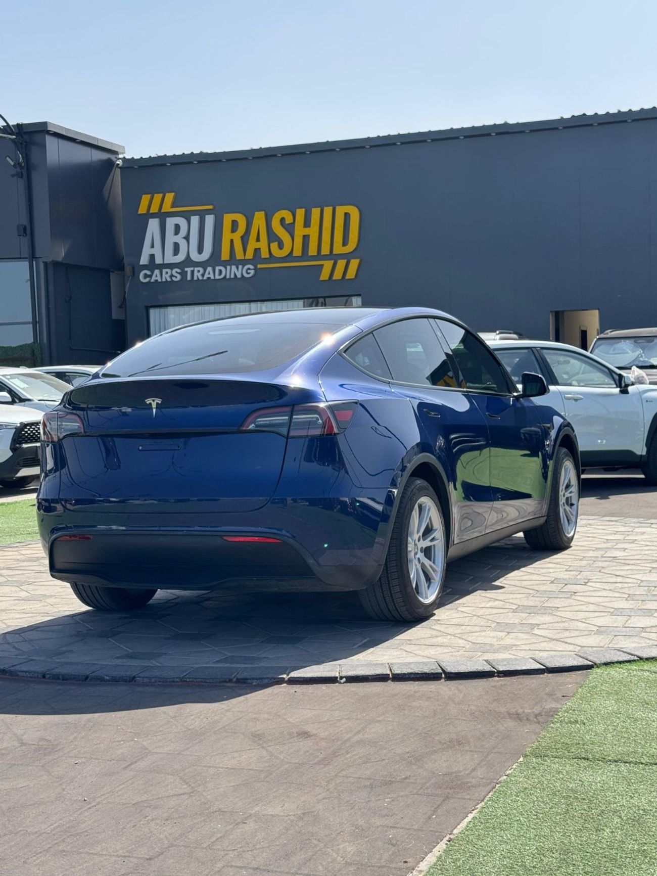Tesla Model Y Long Range (AWD)
