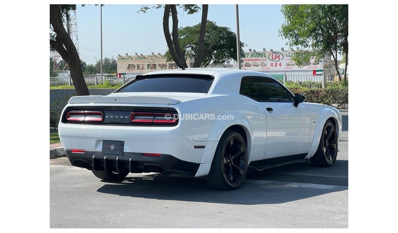Dodge Challenger R/T DODGE CHALLENGER RT 2018 IN PERFECT CONDITION