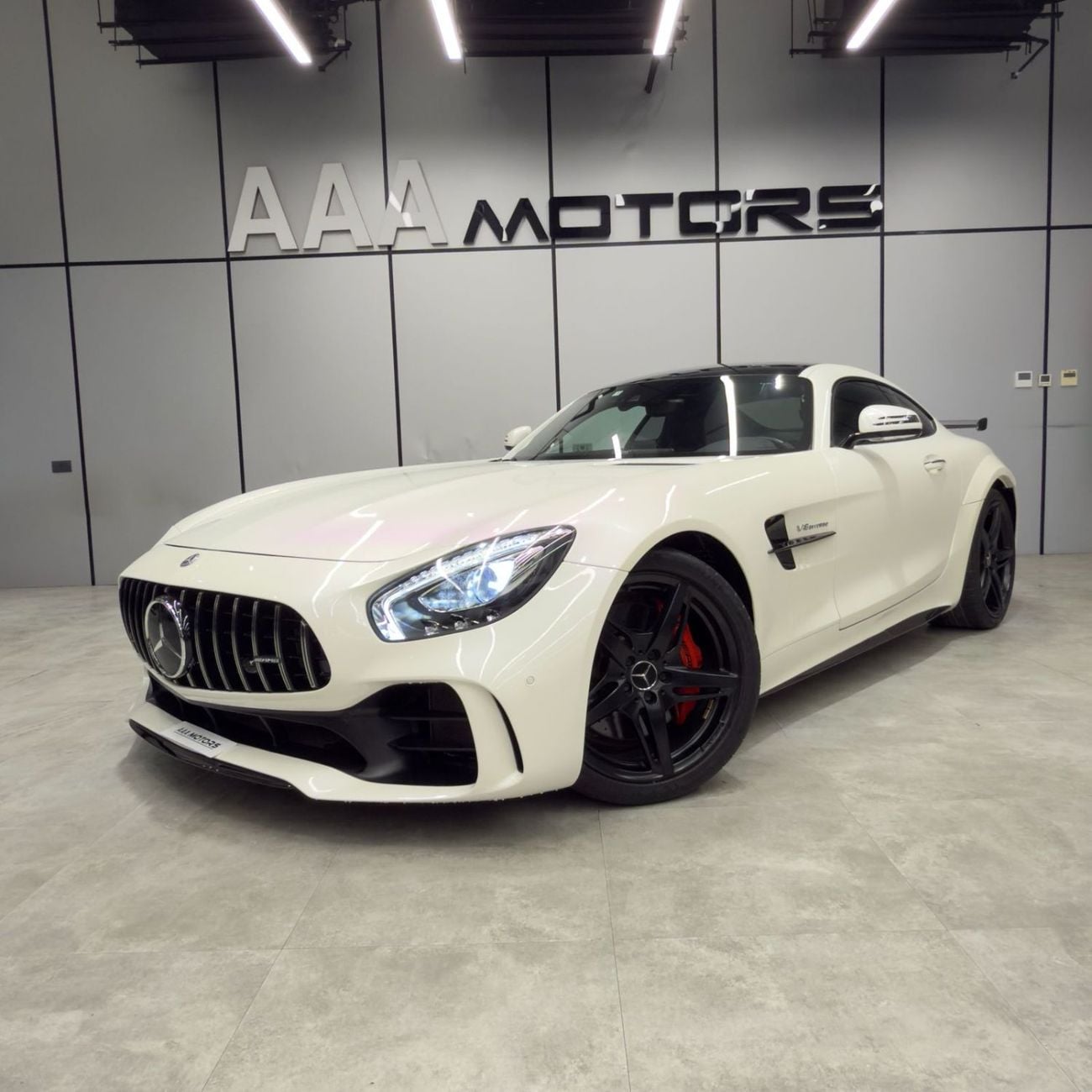 Mercedes-Benz AMG GT S Japan Specs | No Accidents | Low Mileage