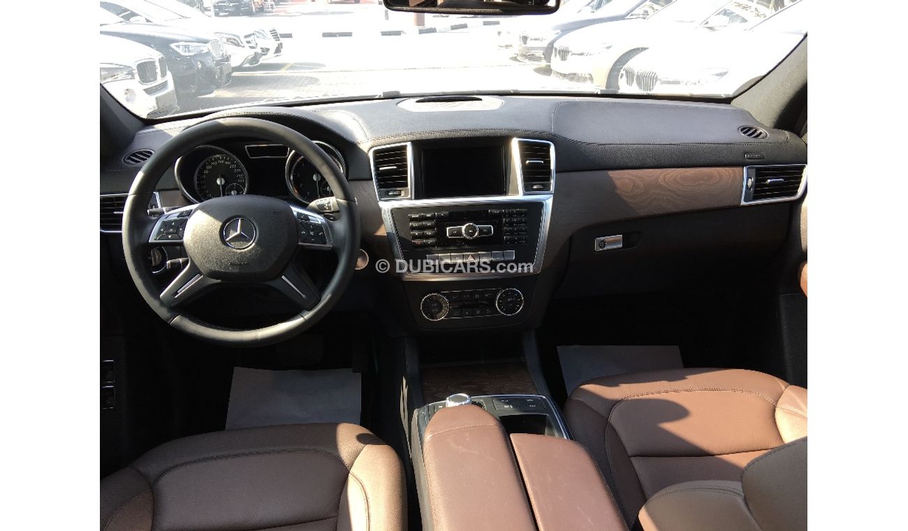 Mercedes-Benz GL 400