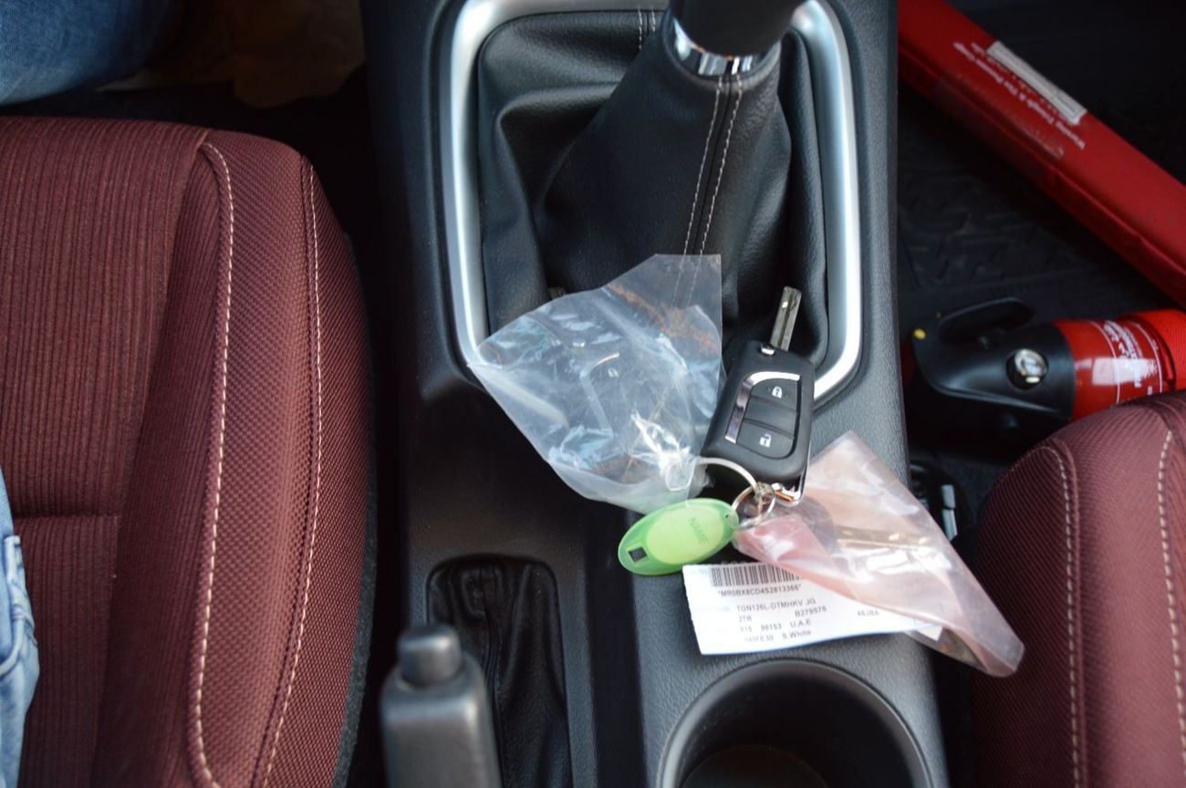 Toyota Hilux Toyota Hilux Pick Up Year: 2025 Color: White