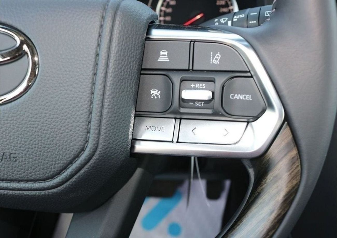 Toyota Land Cruiser 3.5L Twin Turbo Petrol VXR - Z Exclusive | Red/Black interior | New Shape | 2