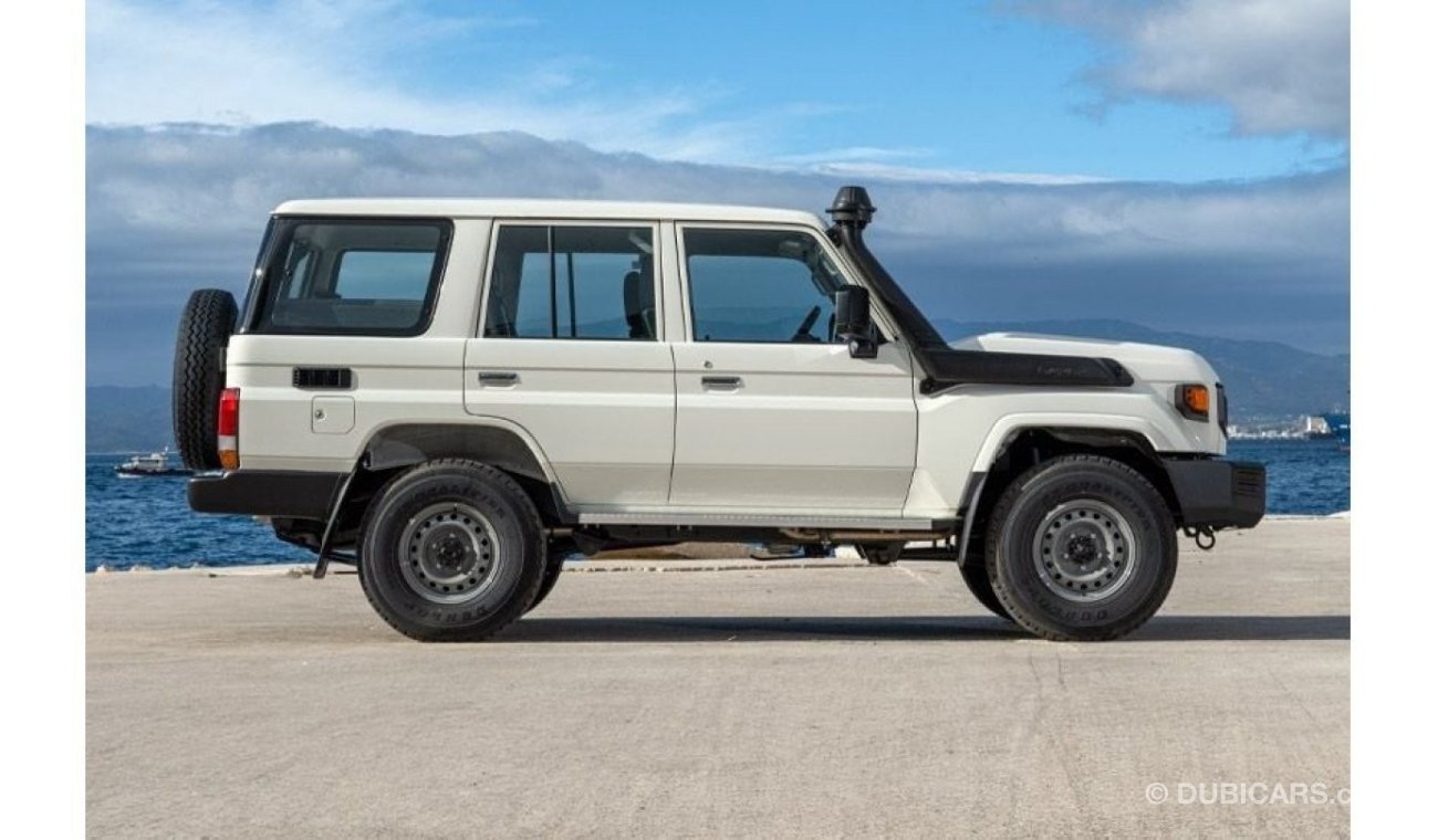 تويوتا لاند كروزر هارد توب HARDTOP 5DOOR 4.5L V8 DIESEL