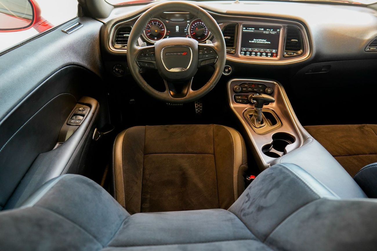 Dodge Challenger Dodge Challenger SXT Plus 2018 GCC (LOWEST MILEAGE) under Warranty with Flexible Down-Payment/ Flood