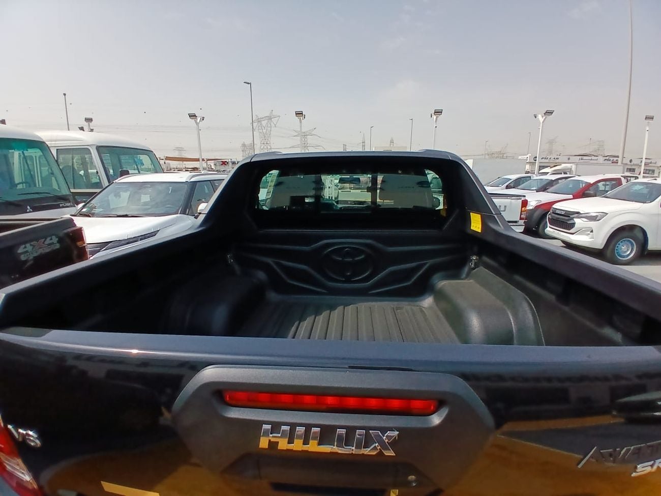 تويوتا هيلوكس | Toyota Hilux Adventure 4.0L V6 | Double Cabin Pickup | Petrol | 4WD | GCC Specs | Exp