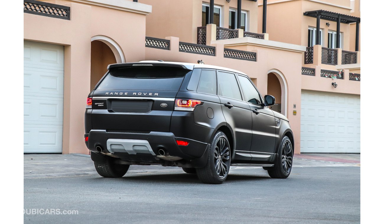 Land Rover Range Rover Sport HSE 2015 GCC under Agency Warranty with Zero Down-Payment.