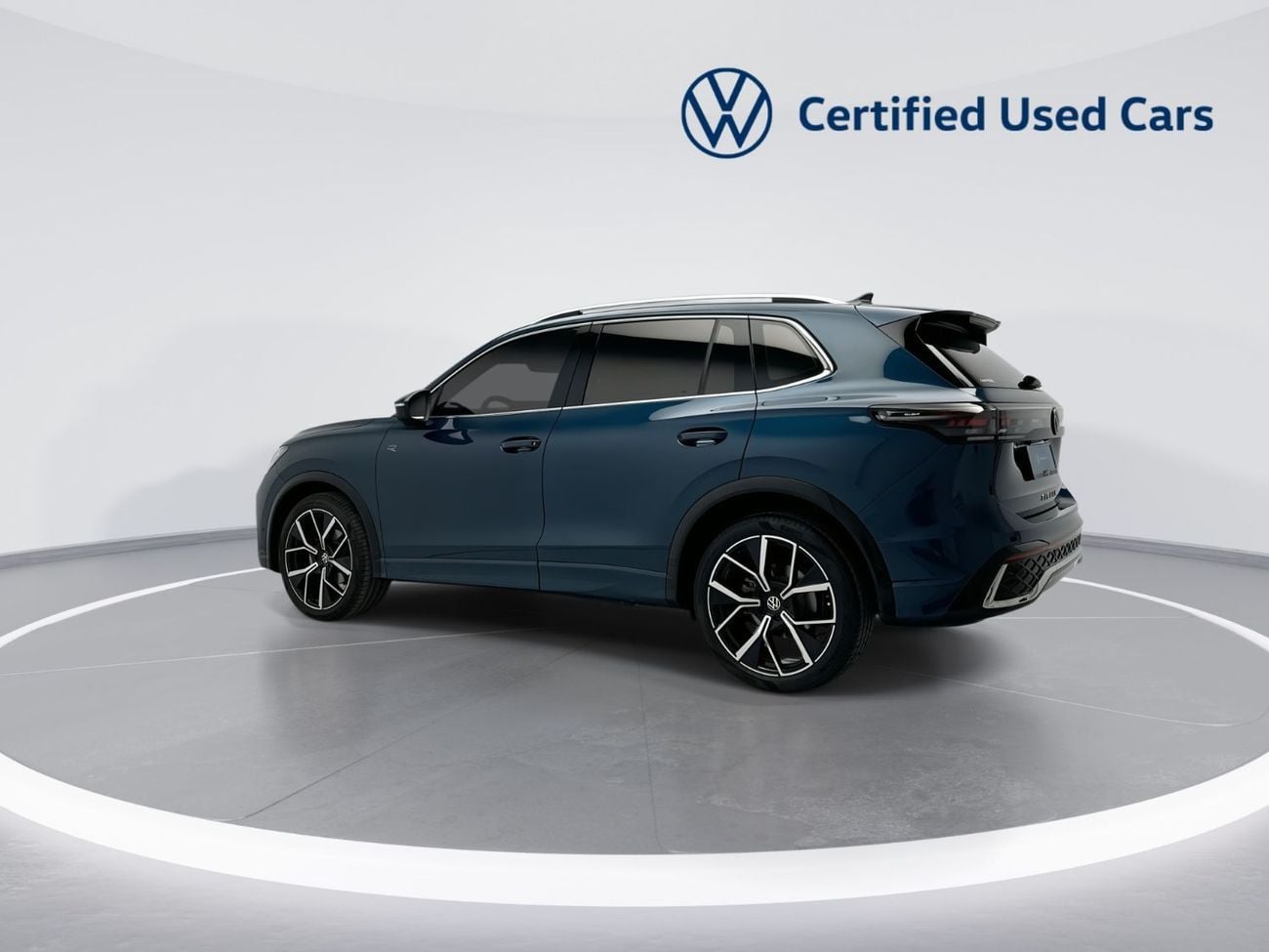 Volkswagen Tiguan Tiguan R-Line 1.4L (Ref#78130) - 32,100 AED SAVINGS from New Car