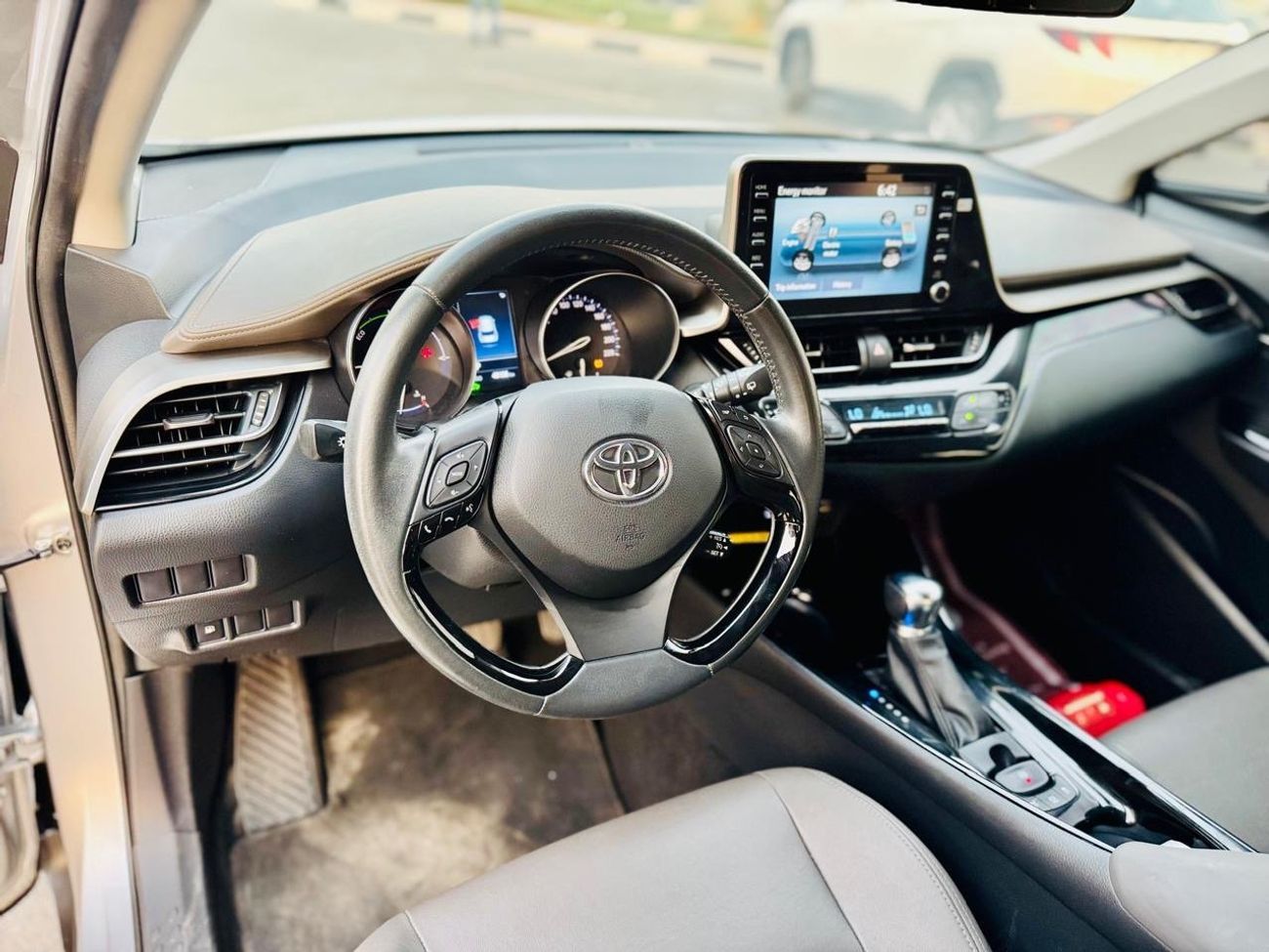 تويوتا CHR 2022 1.8L ENGINE | RHD | 360 VIEW CAMERA | ELECTRIC HEATED SEATS | 2WD