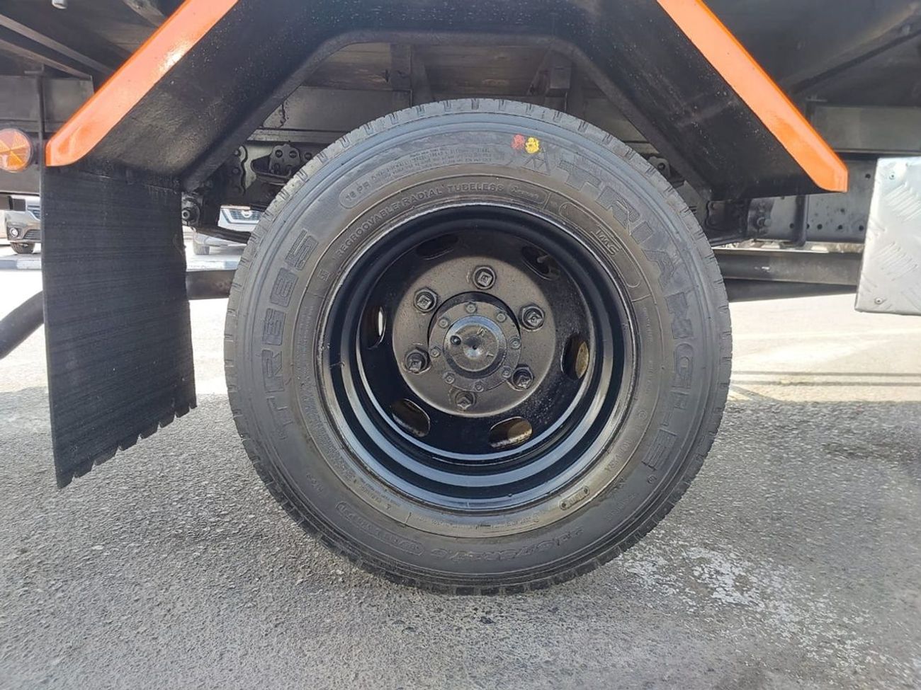 Mitsubishi Fuso Canter MITSUBISHI CANTER ALUMINIUM BODY TRUCK RHD 2003 MODEL 3.9 L DIESEL MANUAL(PM40295)