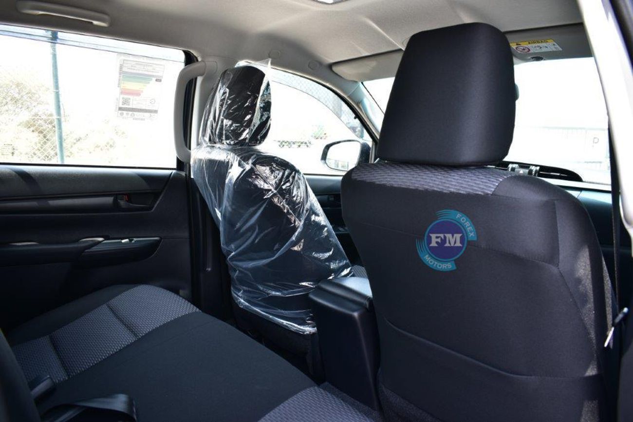 Toyota Hilux Double Cab Pickup DLX-G 2.4L Diesel 4WD Automatic